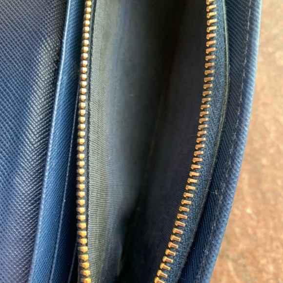 Prada Saffiano Metal Bar Continental Flap Wallet in Bluette - GUC - Picture 11 of 12